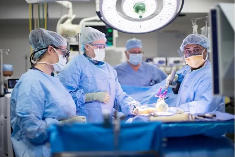 درمان‌های غیر جراحی دیسک کمر | دکتر القاسی | بهترین جراح ستون فقرات 