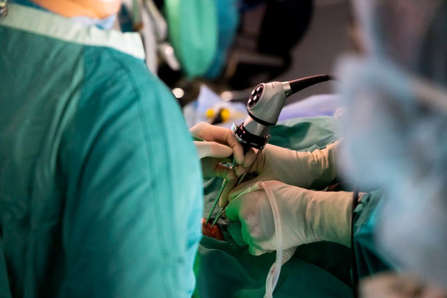 ناهنجاری‌های عروقی با خطر خونریزی | دکتر القاسی | بهترین جراج مغز 